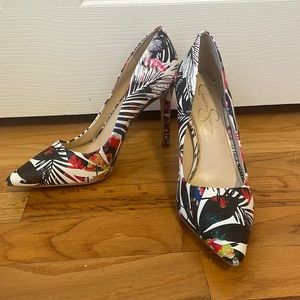 Jessica Simpson Floral Pumps